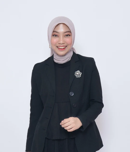 Nita Liana Founder & Lead Mentor Young Speaker Club